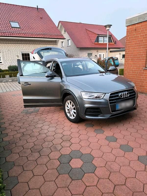 Gebraucht Audi Q3 Comfort 150 PS (110 kW) 2015 Grau SUV