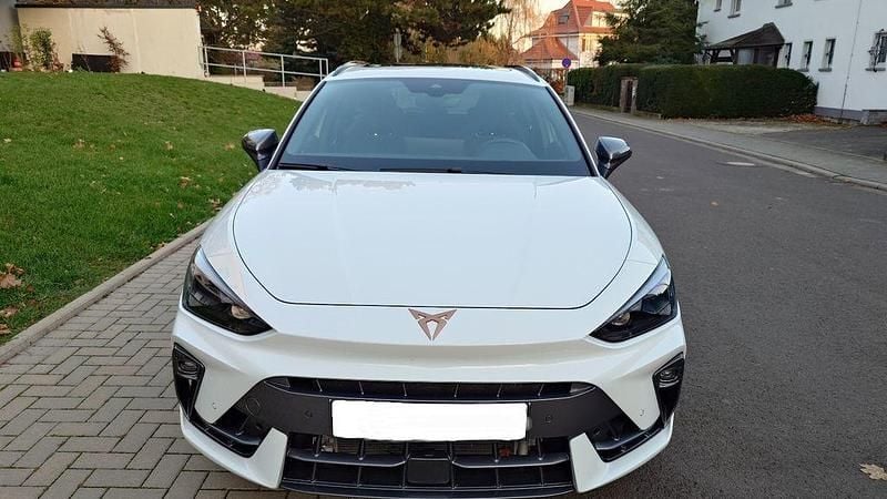 Gebraucht Cupra Leon VZ 333 PS (244 kW) 2025 Weiß Kombi
