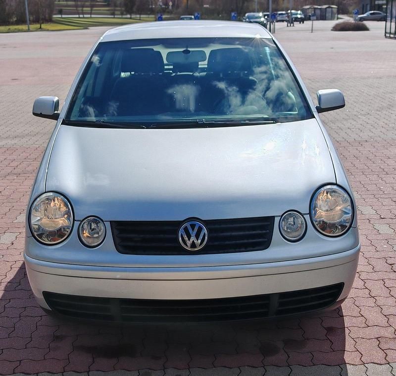 Gebraucht VW Polo Cricket 75 PS (55 kW) 2004 Silber Kleinwagen