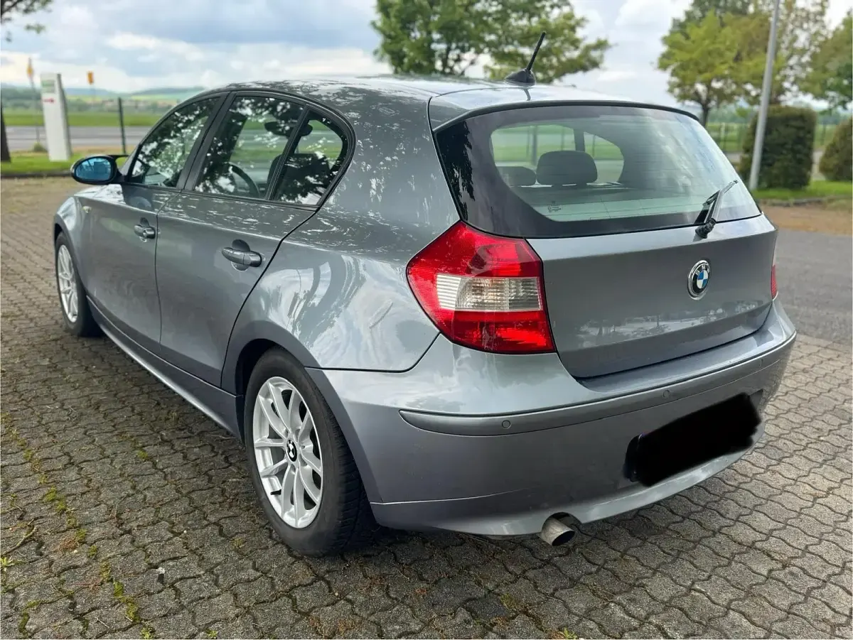Gebraucht BMW 120 110 PS (80 kW) 2005 Silber Kleinwagen