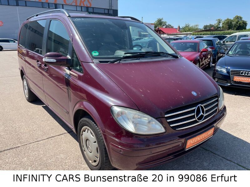 Rot Gebraucht 2009 Mercedes Viano Van / Kleinbus | 5.990 € (Superpreis) - Bild 1/4