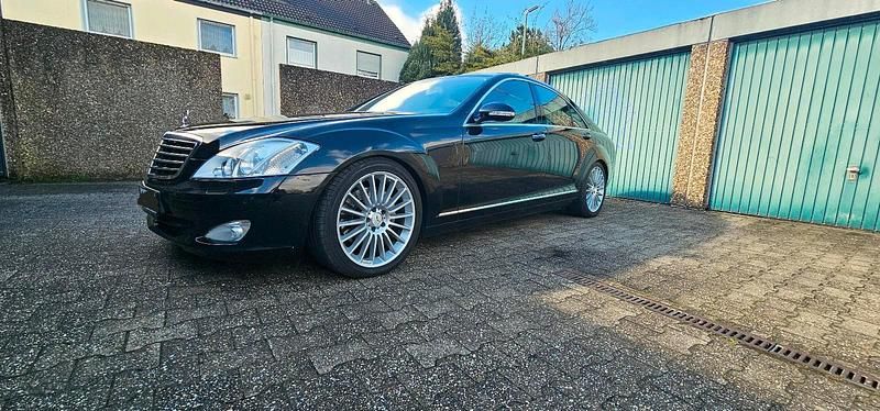 Gebraucht Mercedes S320 235 PS (172 kW) 2009 Schwarz Limousine