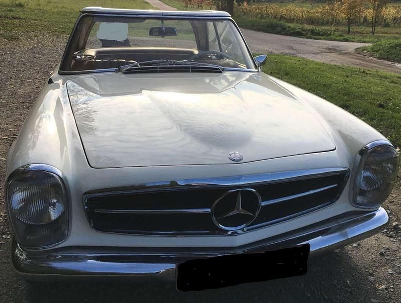 Beige Gebraucht 1966 Mercedes 230 Cabrio | 56.500 € - Bild 1/4