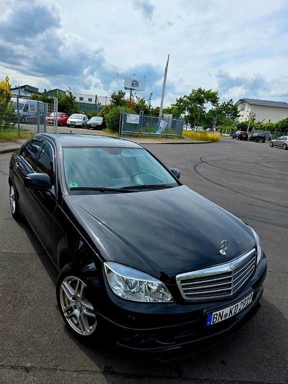 Schwarz Gebraucht 2007 Mercedes C200 Limousine | 7.000 € (Fairer Preis) - Bild 1/4
