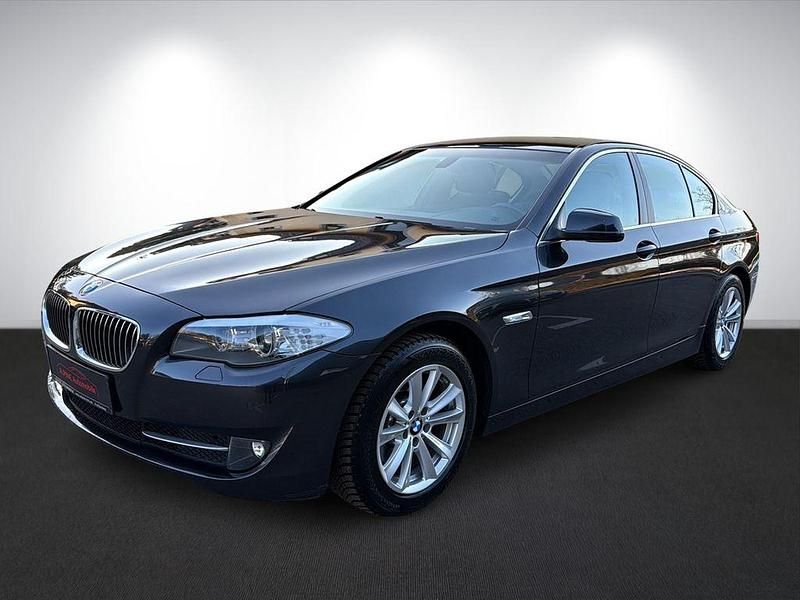 Gebraucht BMW 520 184 PS (135 kW) 2011 Grau Limousine