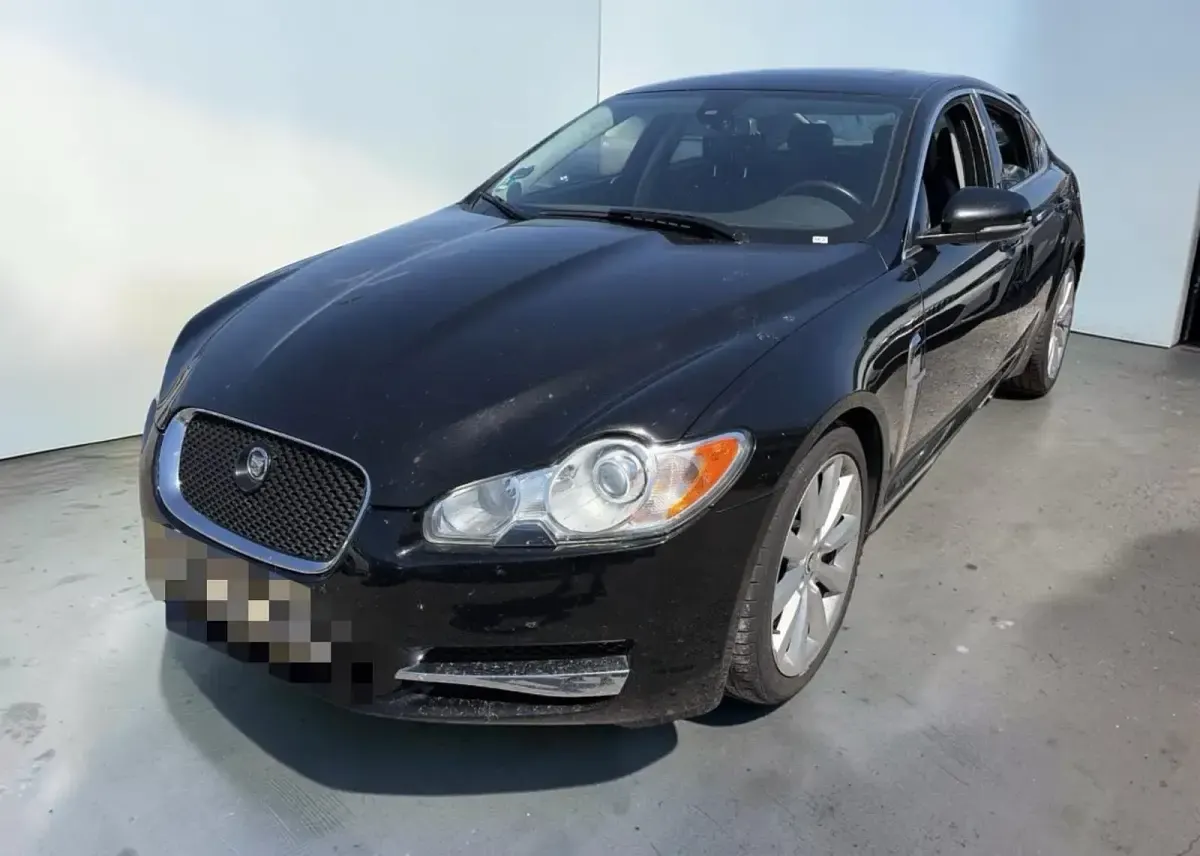 Gebraucht Jaguar XF 241 PS (177 kW) 2010 Schwarz Limousine