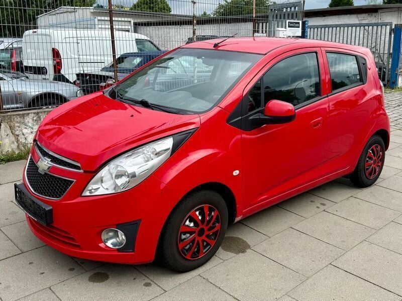 Super red Gebraucht 2011 Chevrolet Spark LS Kleinwagen | 1.420 € (Guter Preis) - Bild 1/4