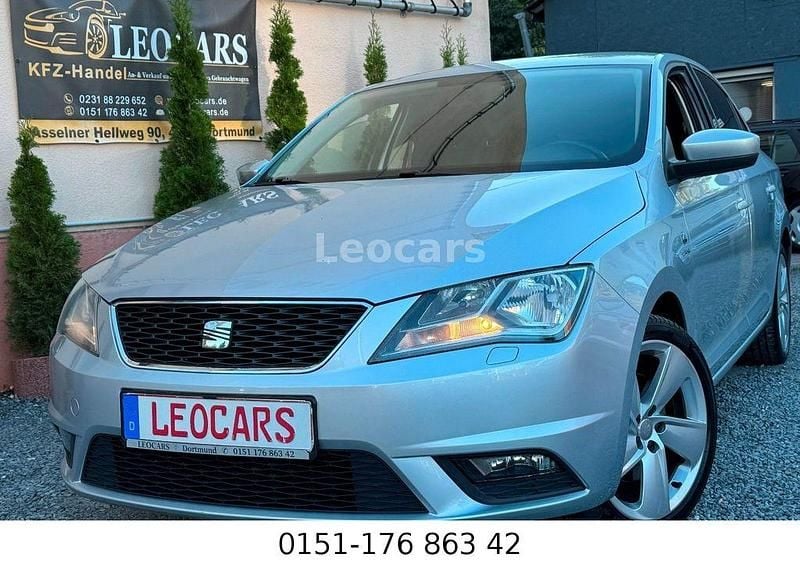Silber Gebraucht 2013 Seat Toledo Style Limousine | 10.900 € (Teuer) - Bild 1/4