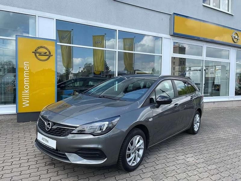 Quarz grau Gebraucht 2021 Opel Astra Edition Kombi | 17.900 € (Fairer Preis) - Bild 1/4