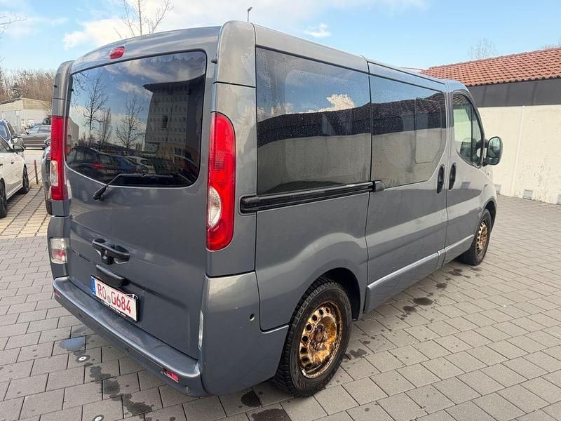 Gebraucht Opel Vivaro 114 PS (83 kW) 2011 Van / Kleinbus