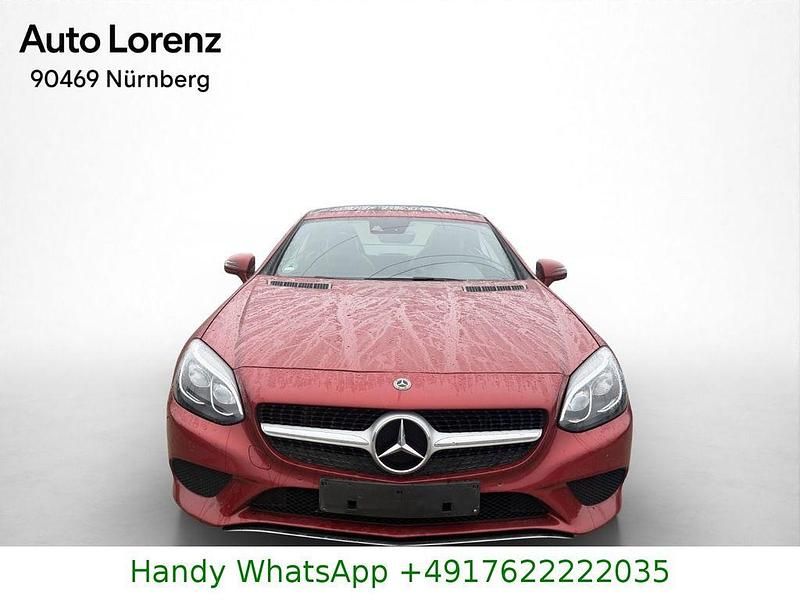 Gebraucht Mercedes SLC200 184 PS (135 kW) 2018 Rot Cabrio