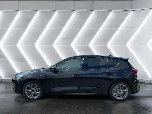 Nowe Ford Focus ST-Line 125 KM (91 kW) 2026 Czarny
