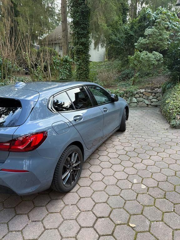 Gebraucht BMW 118 140 PS (102 kW) 2019 Grau Kleinwagen