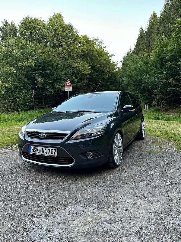 Gebraucht 2009 Ford Focus Titanium Limousine | 3.300 € (Etwas zu teuer) - Bild 1/4