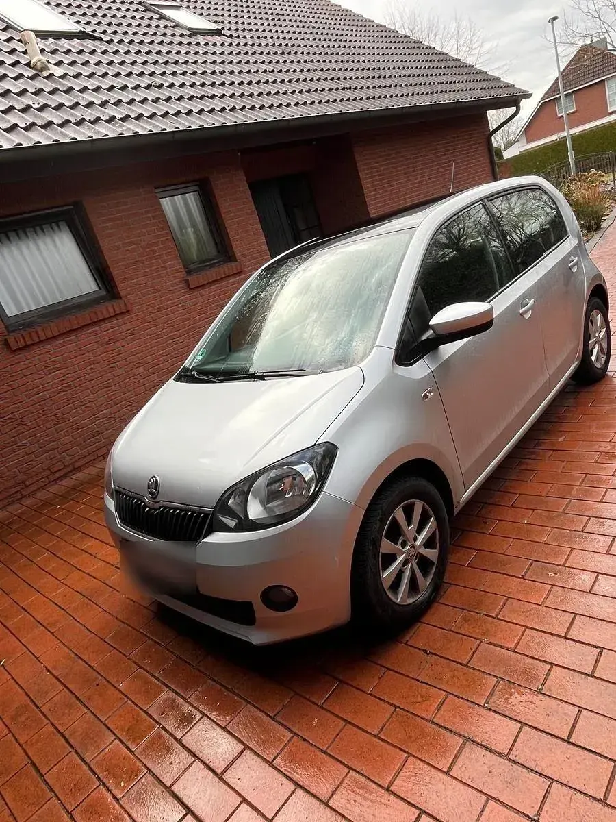 Używany Skoda Citigo Elegance 60 KM (44 kW) 2012 Srebrny Hatchback