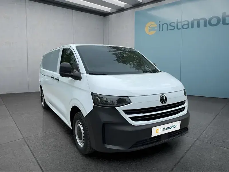 Gebraucht VW T7 110 PS (80 kW) 2025 Weiß Van