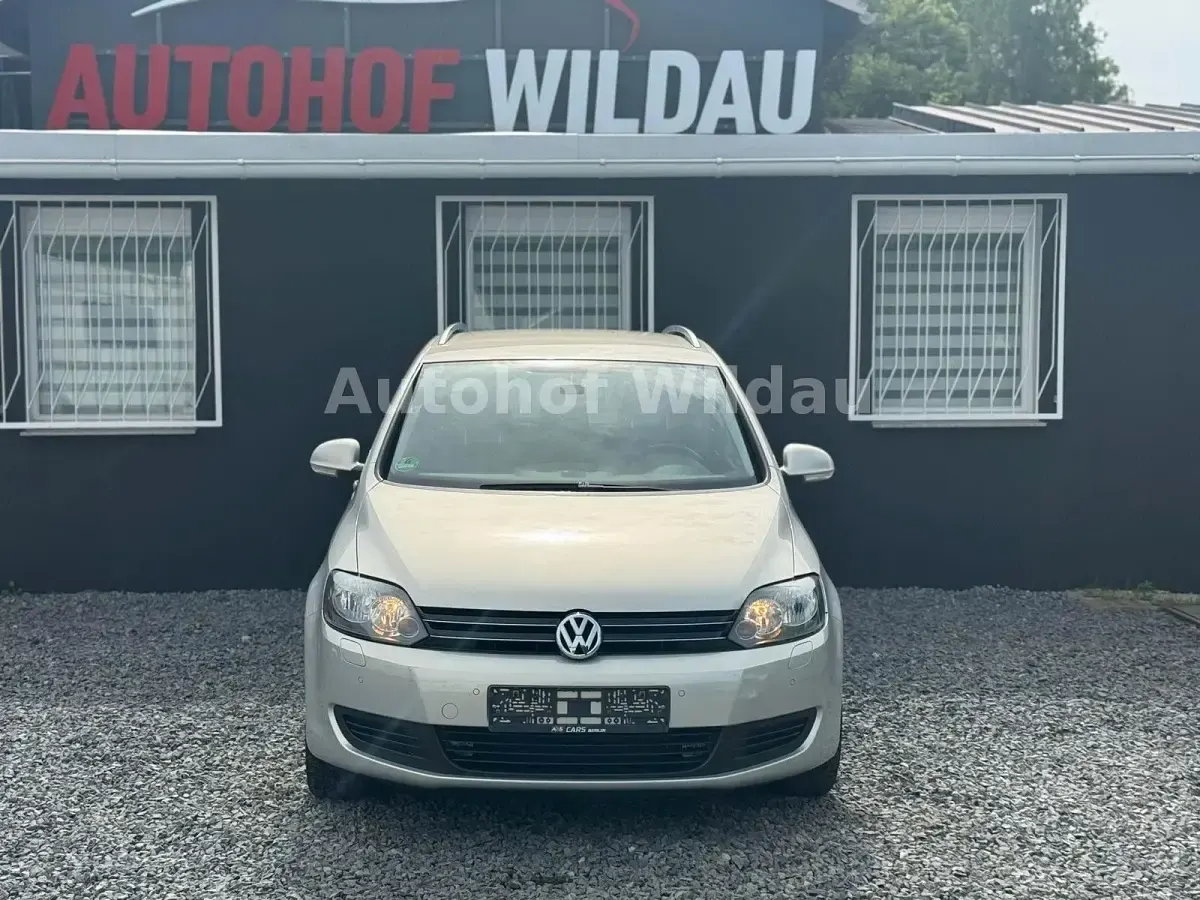 Gebraucht VW Golf VI Comfortline 122 PS (89 kW) 2010 Silber Kleinwagen