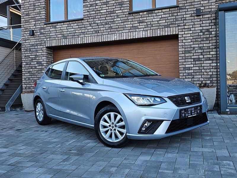 Gebraucht Seat Ibiza Style 95 PS (69 kW) 2024 Grau Kleinwagen