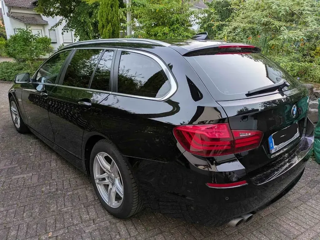 Gebraucht BMW 518 150 PS (110 kW) 2016 Schwarz Kombi