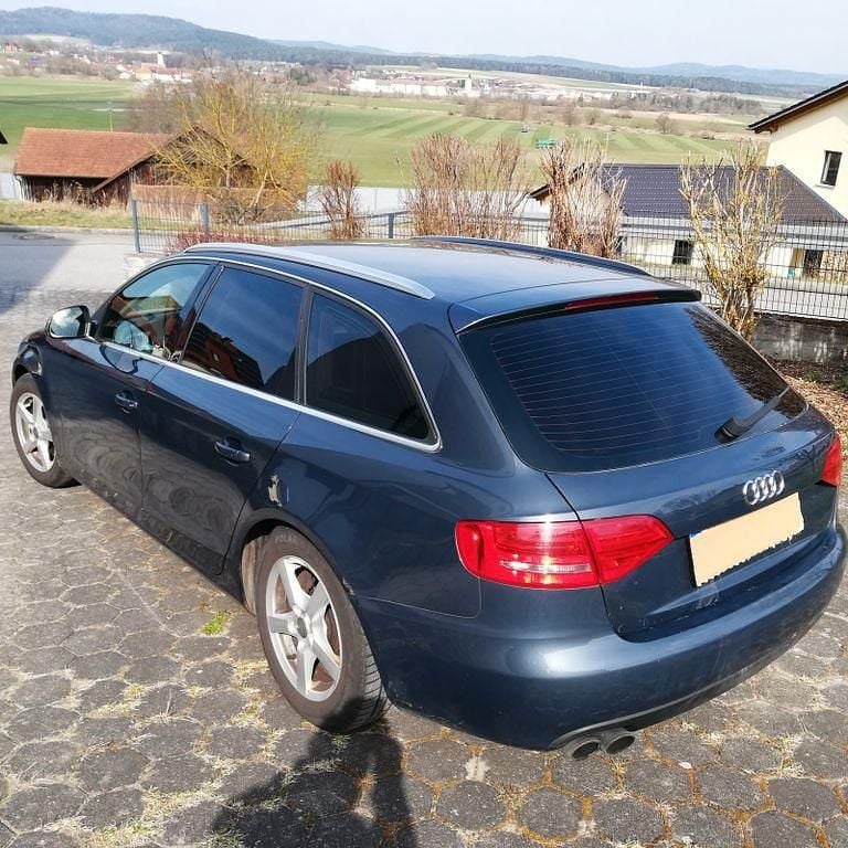Gebraucht Audi A4 Ambiente 160 PS (117 kW) 2008 Grau Kombi