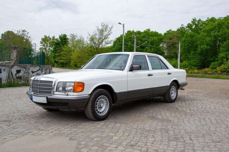 Classicweiß Gebraucht 1985 Mercedes 280 SE Limousine | 13.900 € - Bild 1/4