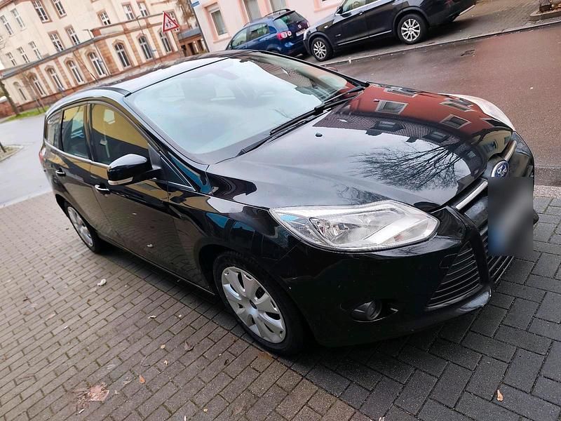 Gebraucht Ford Focus 116 PS (85 kW) 2013 Schwarz Kombi