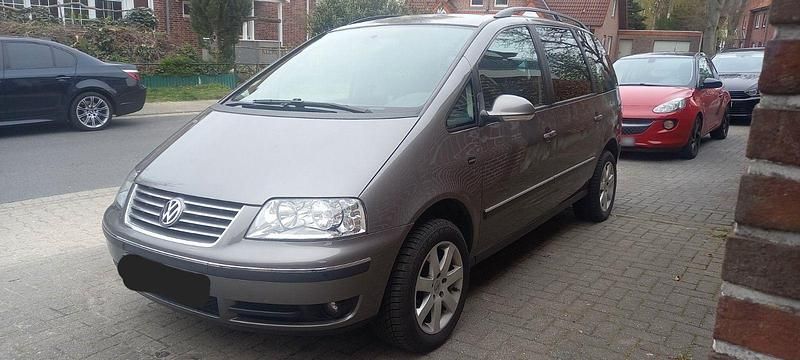Gebraucht VW Sharan United 140 PS (102 kW) 2009 Grau Van / Kleinbus
