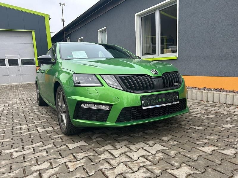 Gebraucht Skoda Octavia RS 230 PS (169 kW) 2018 Rallyegrün metallic Limousine