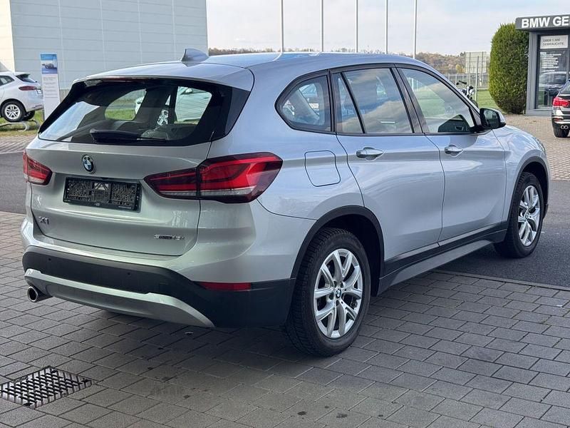 Gebraucht BMW X1 Advantage 140 PS (102 kW) 2020 Glaciersilber metallic SUV