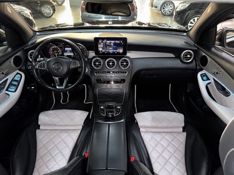 Schwarz Gebraucht 2017 Mercedes GLC350 Exclusive SUV | 29.900 € (Etwas zu teuer) - Bild 1/4