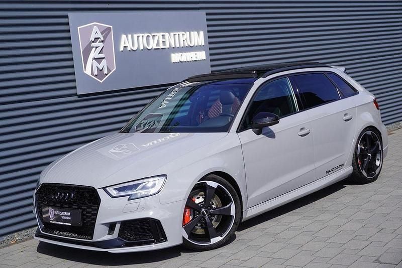 Grau (nardograu) Gebraucht 2019 Audi RS3 Sportback Sport Kleinwagen | 46.990 € (Etwas zu teuer) - Bild 1/4