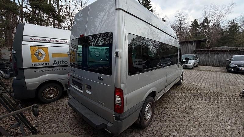 Gebraucht Ford Transit Trend 125 PS (91 kW) 2012 Silber Kombi