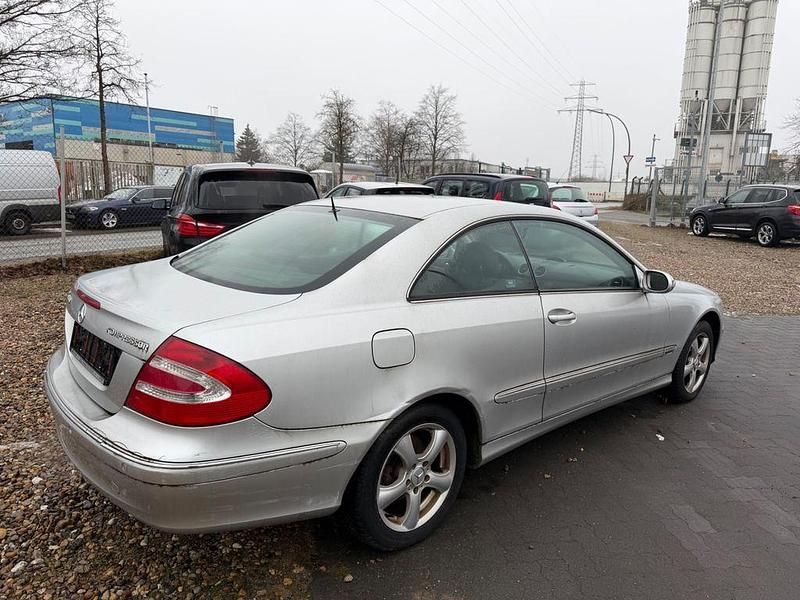Gebraucht Mercedes CLK200 163 PS (119 kW) 2004 Silber Coupé
