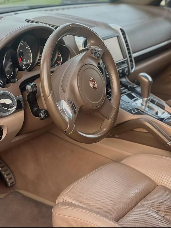 Gebraucht Porsche Cayenne S 400 PS (294 kW) 2011 SUV