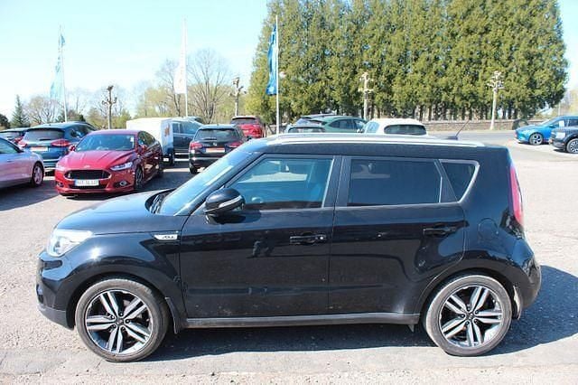 Schwarz Gebraucht 2018 Kia Soul Spirit SUV | 12.990 € (Etwas zu teuer) - Bild 1/4