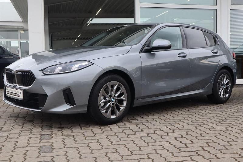 Gebraucht BMW 120 170 PS (125 kW) 2025 Grau Kleinwagen