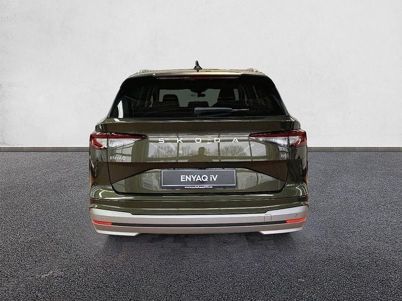 Neu Skoda Enyaq iV 210 kW (286 PS) 2026 Olibogrün metallic SUV