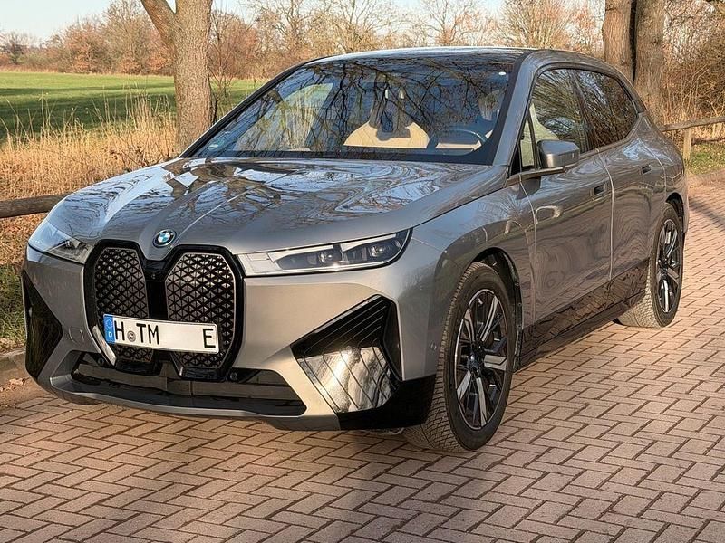 Gebraucht BMW iX Performance 384 kW (523 PS) 2023 Grau SUV