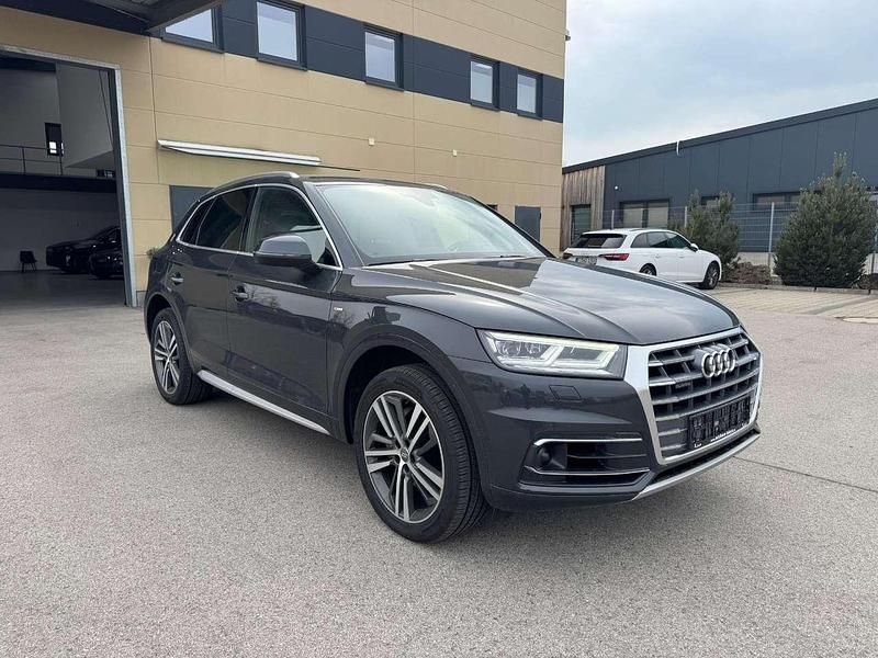 Second-hand Audi Q5 S-Line 190 CP (139 kW) 2019 Gri SUV