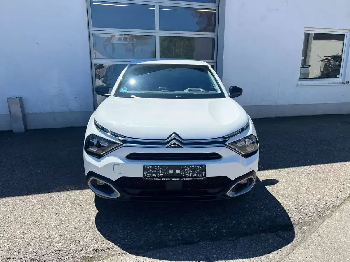 Gebraucht Citroën C4 131 PS (96 kW) 2024 Lack weiss banquise/typ SUV