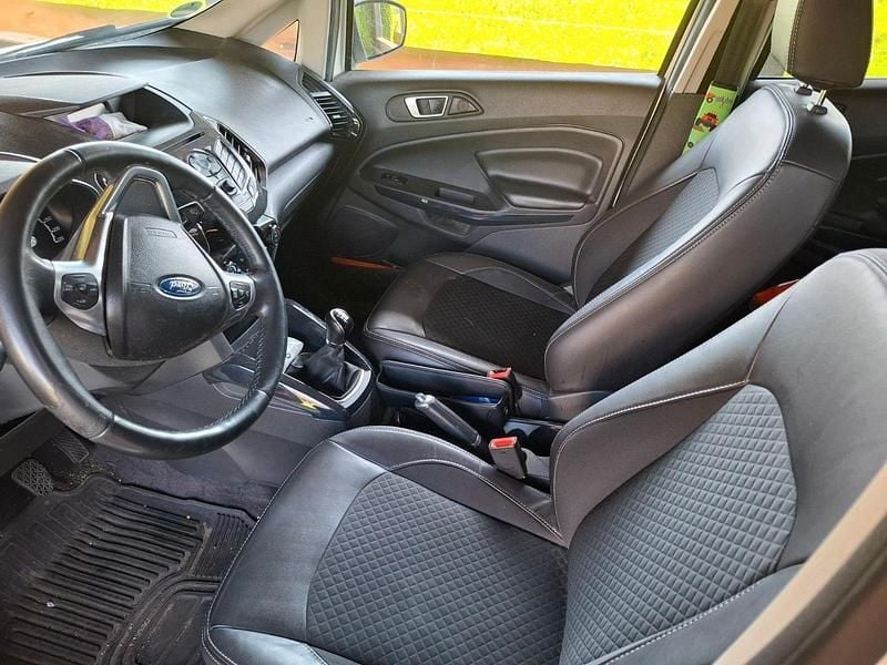 Gebraucht Ford Ecosport Titanium 125 PS (91 kW) 2016 Weiß SUV