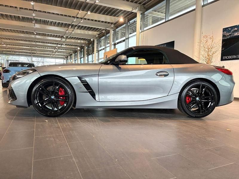 Gebraucht BMW Z4 Performance 197 PS (144 kW) 2025 Grau Cabrio