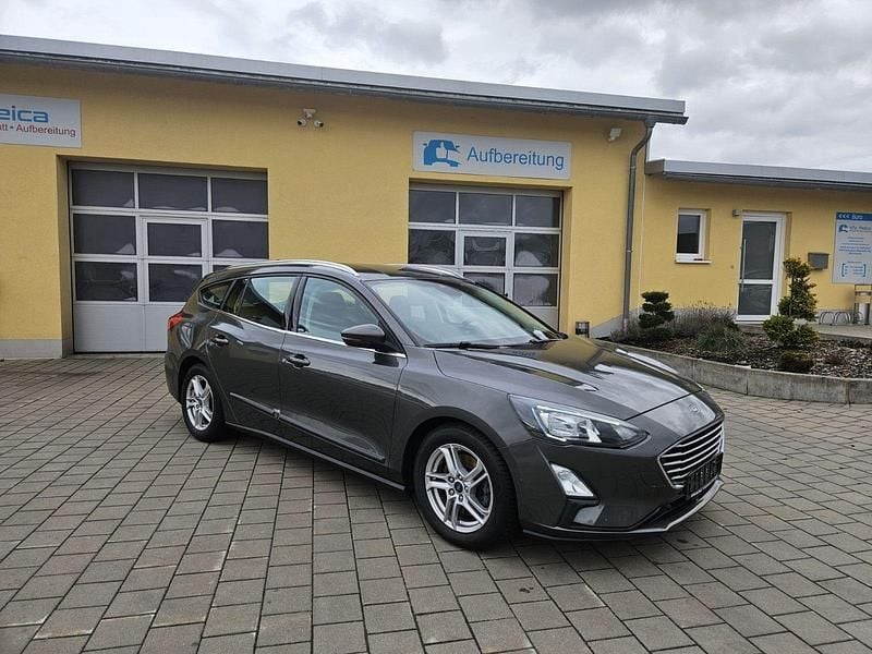 Gebraucht Ford Focus Cool & Connect 120 PS (88 kW) 2020 Grau Kombi