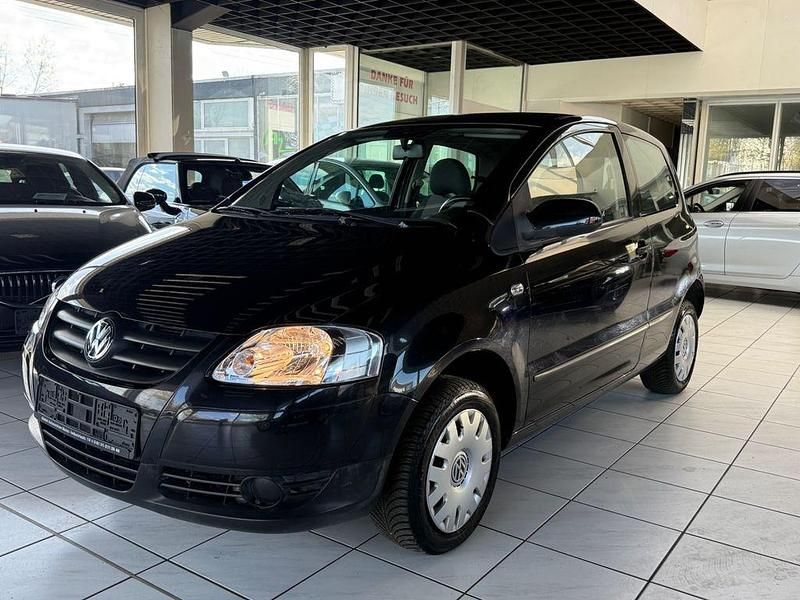 Gebraucht VW Fox Basis 54 PS (39 kW) 2006 Schwarz Kleinwagen