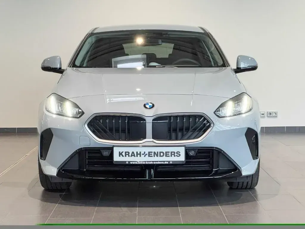 Neu BMW 120 M Sport 170 PS (125 kW) 2026 Grau Kleinwagen