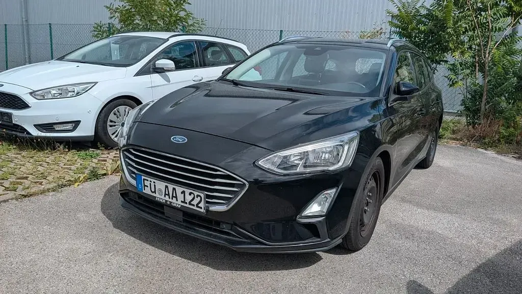 Gebraucht Ford Focus Cool & Connect 95 PS (69 kW) 2018 Schwarz Limousine