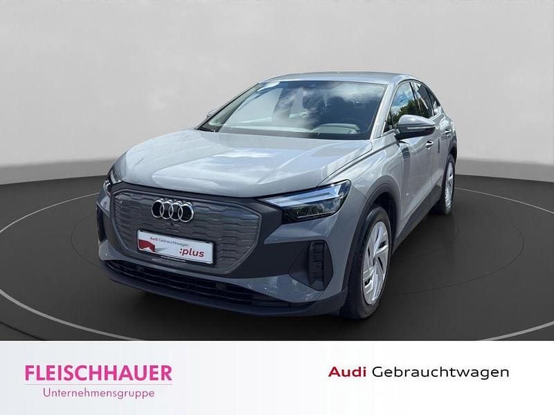 Grau Gebraucht 2022 Audi Q4 Sportback e-tron Advanced SUV | 23.990 € (Guter Preis) - Bild 1/4