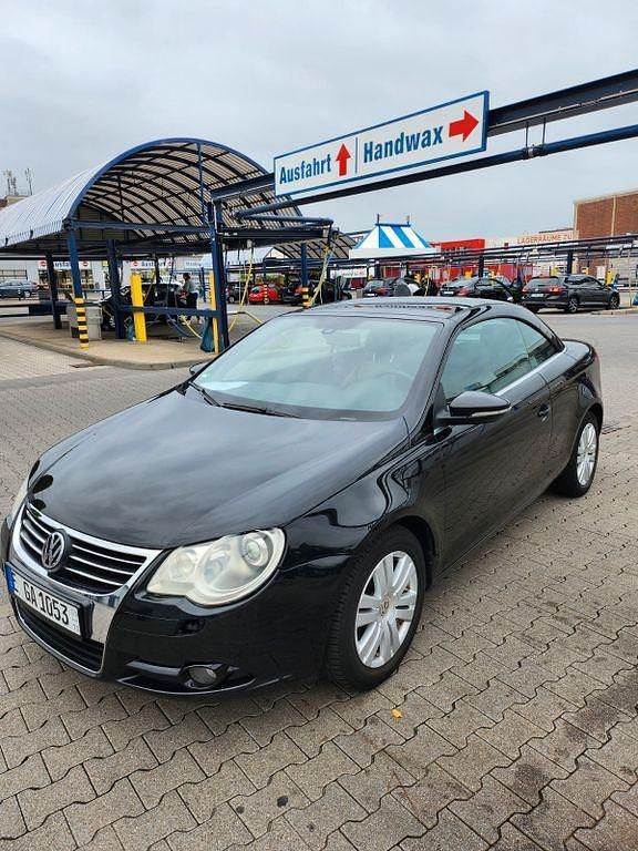 Schwarz Gebraucht 2008 VW Eos Cabrio | 3.950 € (Superpreis) - Bild 1/4