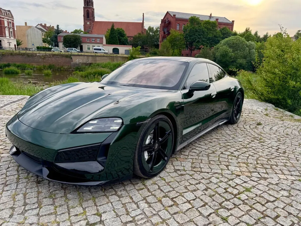 Gebraucht Porsche Taycan Turbo 650 kW (884 PS) 2025 Limousine