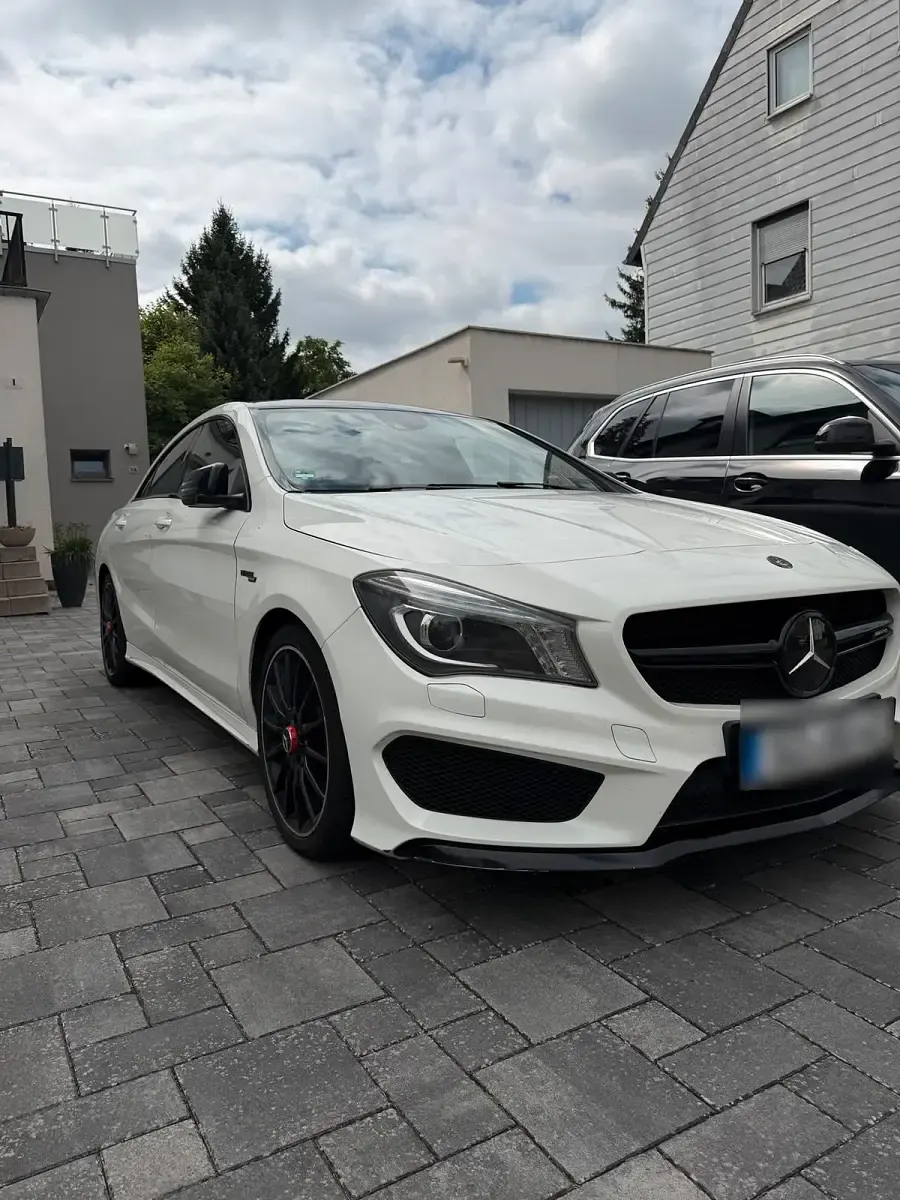 Gebraucht Mercedes CLA200 156 PS (114 kW) 2013 Weiß Coupé